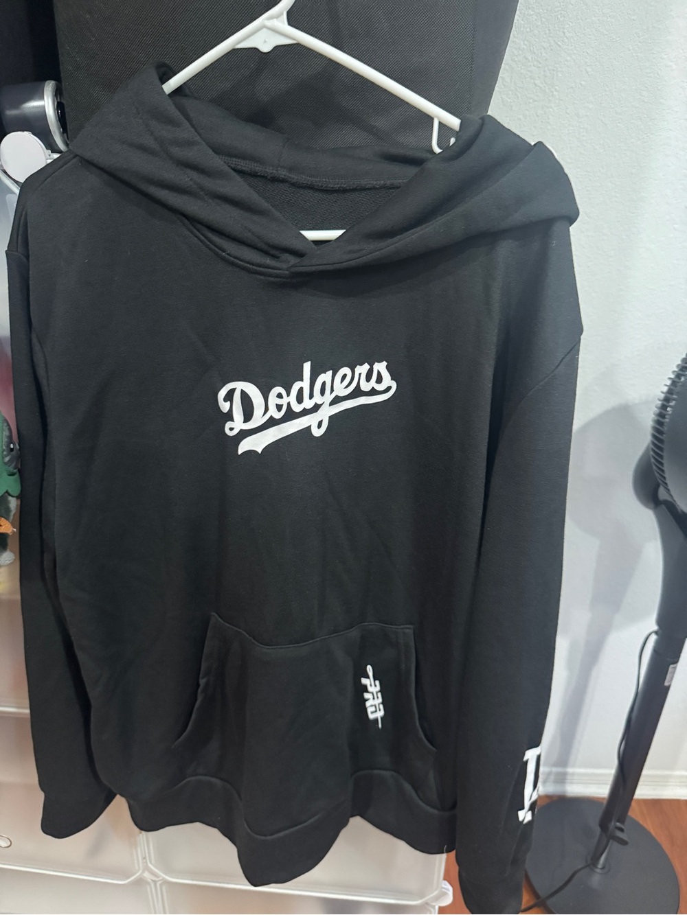 Men's Black Pullover Hoodie Sweater - LA Dodgers